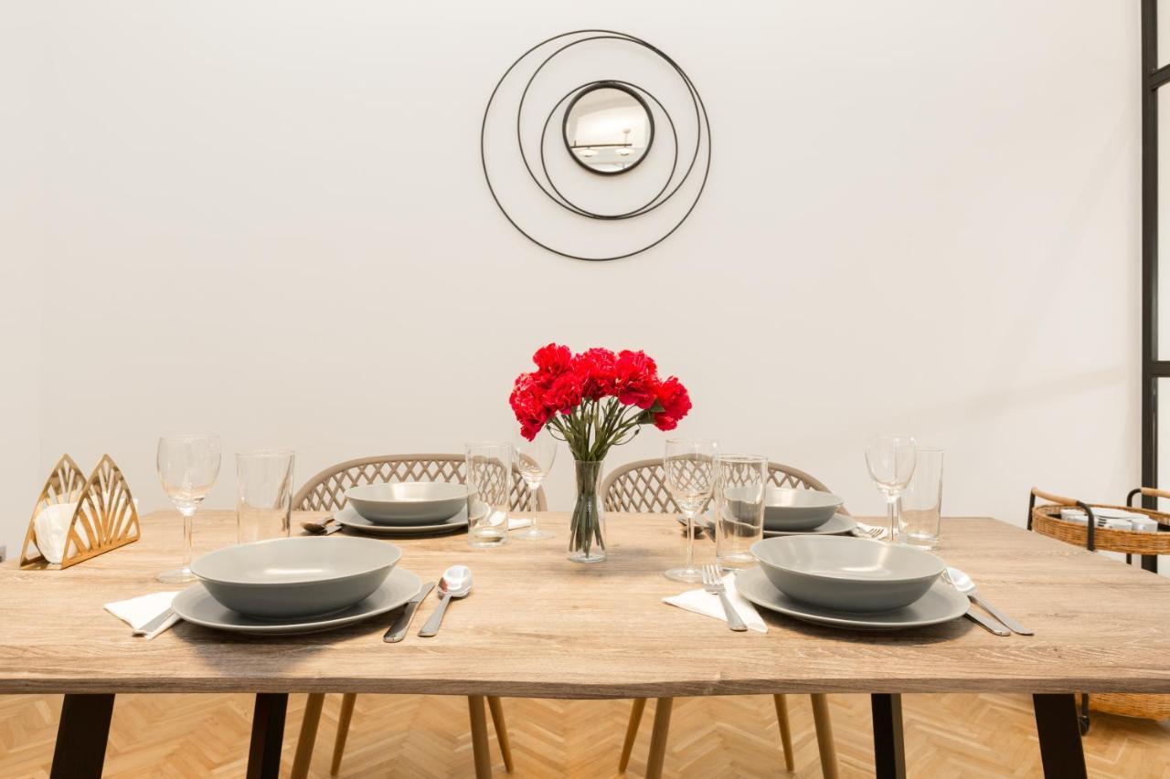 Space And Style In The Heart Of W 2br&2bt Budapest